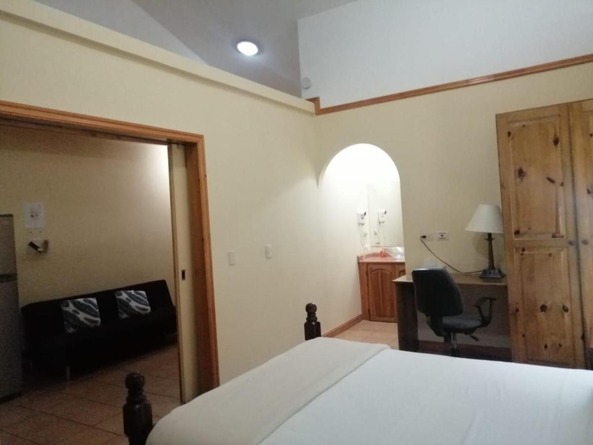 Apartotel Don Francisco San Jose  Eksteriør bilde